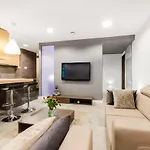 Lupoapartments Kosynierow Klimatyzacja Dostep Na Kod Апартаменты Лодзь