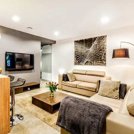 公寓 Lupoapartments Kosynierow Klimatyzacja Dostep Na Kod 罗兹