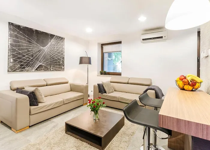 Lupoapartments Kosynierow Klimatyzacja Dostep Na Kod Łódź