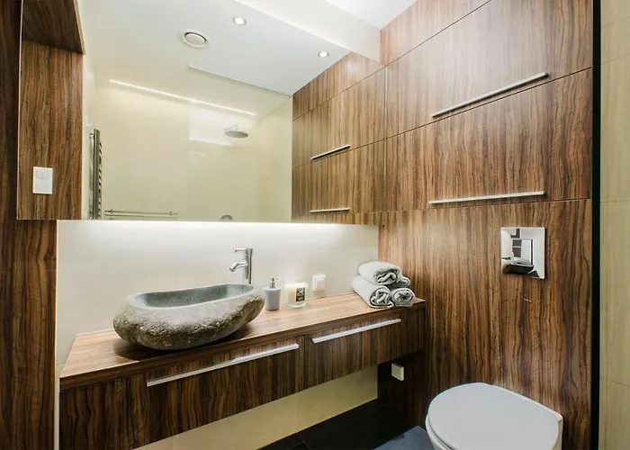 Lupoapartments Kosynierow Klimatyzacja Dostep Na Kod * Лодзь