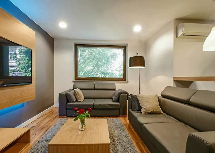 Lupoapartments Kosynierow Klimatyzacja Dostep Na Kod Lejlighed *